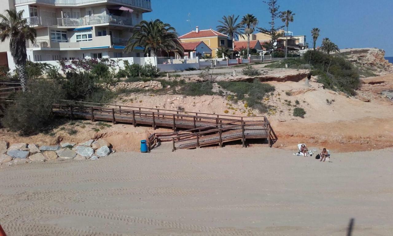 Bungalow Frente Al Mar Τορεβιέχα Εξωτερικό φωτογραφία