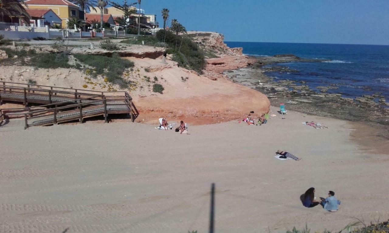 Bungalow Frente Al Mar Τορεβιέχα Εξωτερικό φωτογραφία