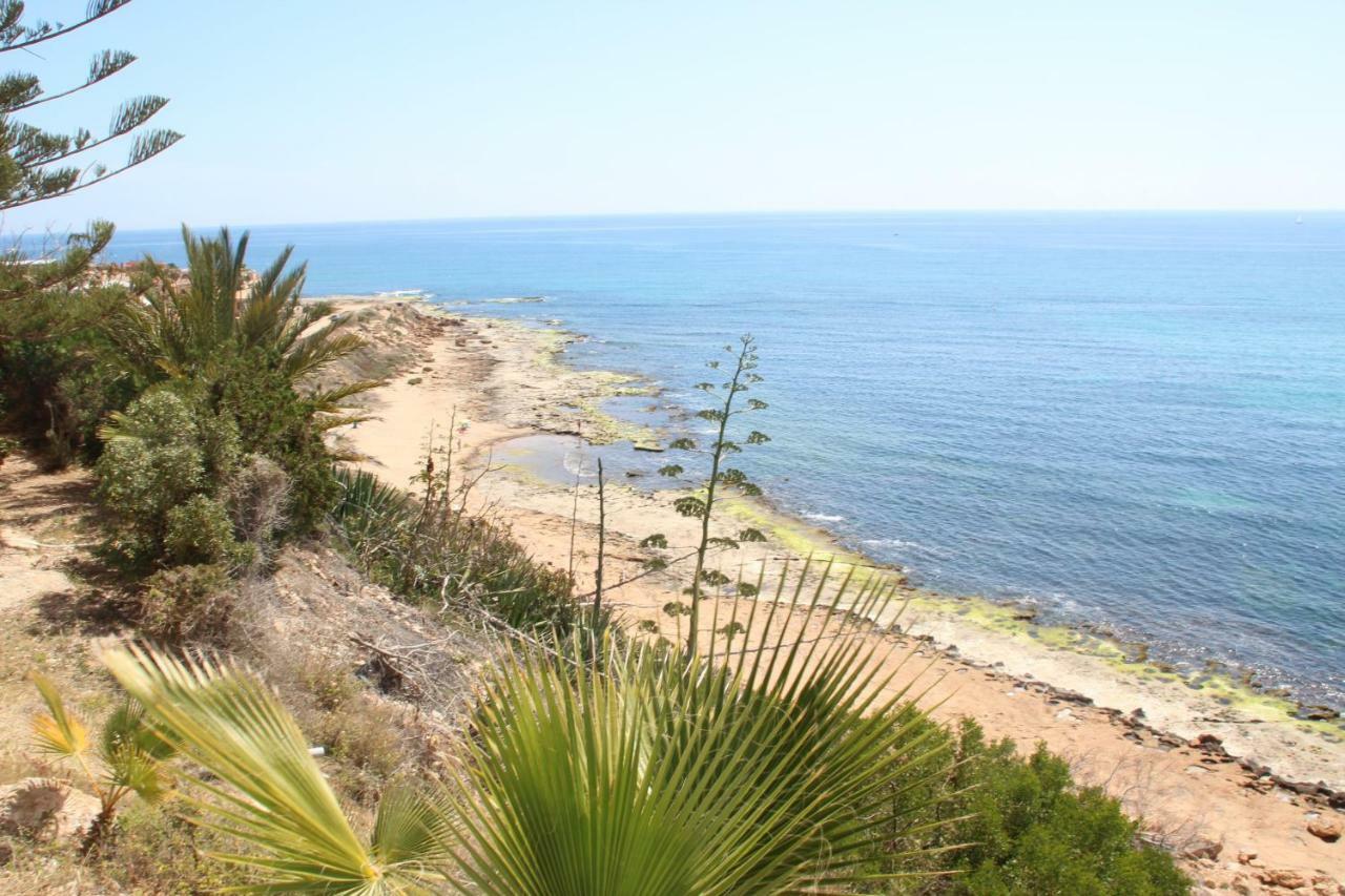 Bungalow Frente Al Mar Τορεβιέχα Εξωτερικό φωτογραφία