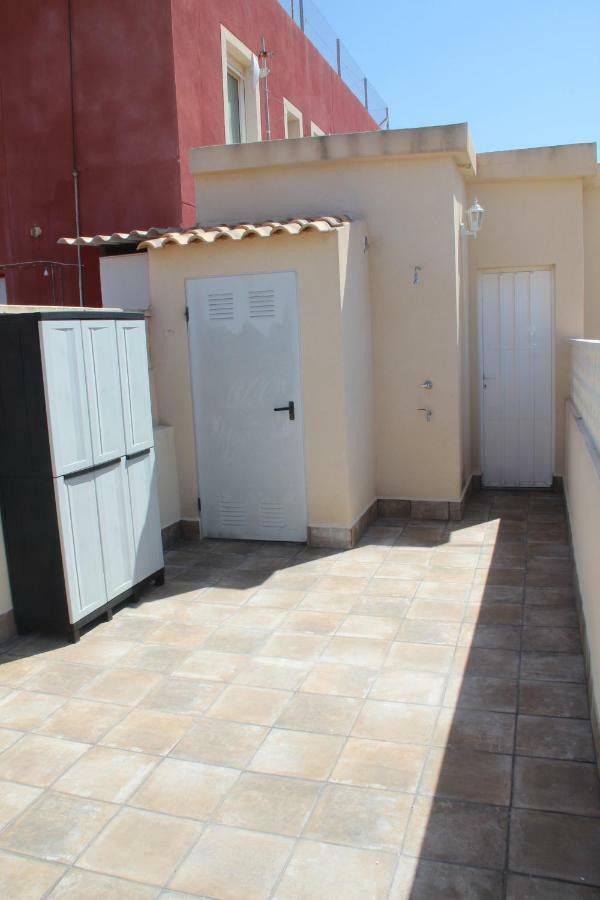 Bungalow Frente Al Mar Τορεβιέχα Εξωτερικό φωτογραφία